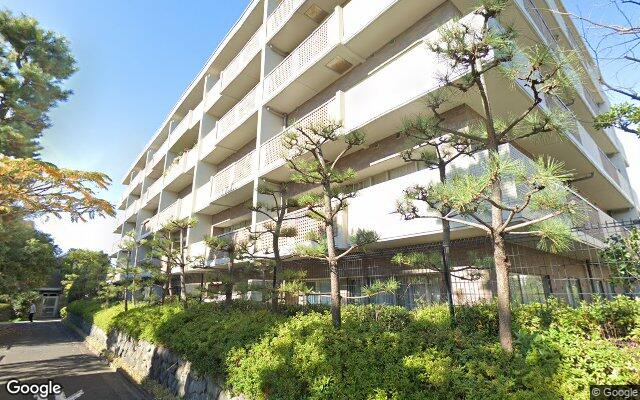 グランドメゾン鵠沼橘の外観（Googleストリートビュー）