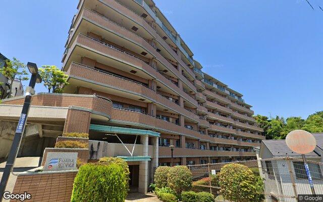 ファミールガーデン横浜・屏風浦の外観（Googleストリートビュー）