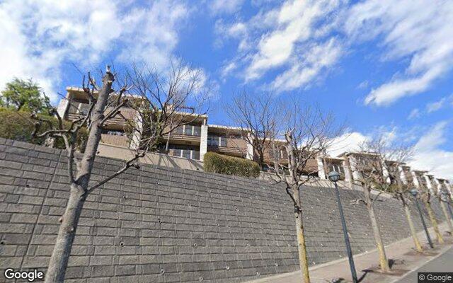 東急ドエルイディオスあざみ野B棟の外観（Googleストリートビュー）