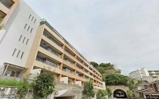 マイキャッスル湘南逗子サンヴェローナ参番館の外観（Googleストリートビュー）