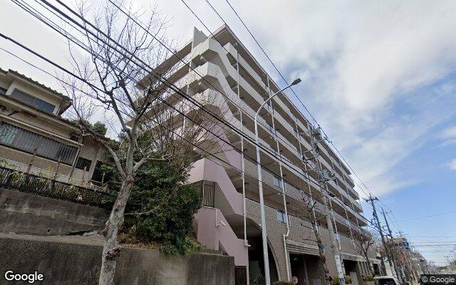 レジェンド横浜中山の外観（Googleストリートビュー）
