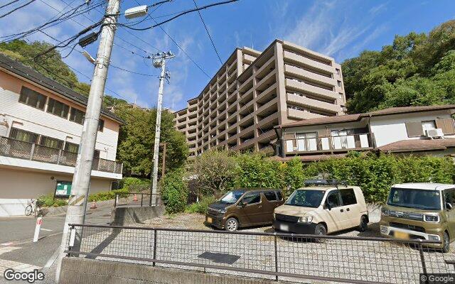 コープ鎌倉の外観（Googleストリートビュー）