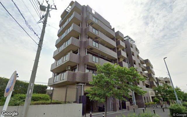 グレイス鴨居ガーデンの外観（Googleストリートビュー）