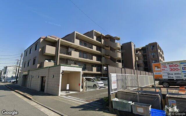 ライオンズプラザ武蔵新城の外観（Googleストリートビュー）