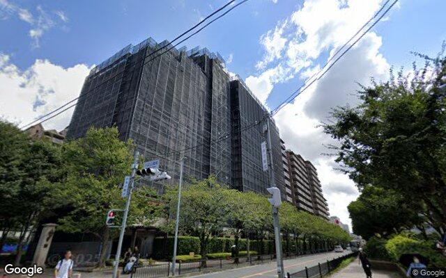 パークシティ横濱A棟の外観（Googleストリートビュー）