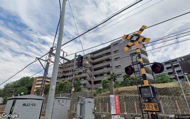 ヴェルビュ向ヶ丘遊園の外観（Googleストリートビュー）