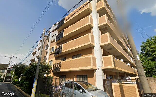 クレッセント武蔵新城イーストの外観（Googleストリートビュー）