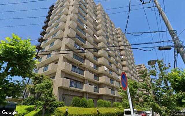 ローヤルシティ鴨居六番館の外観（Googleストリートビュー）