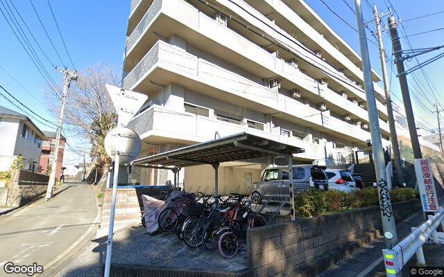 メディウス青葉台の外観（Googleストリートビュー）