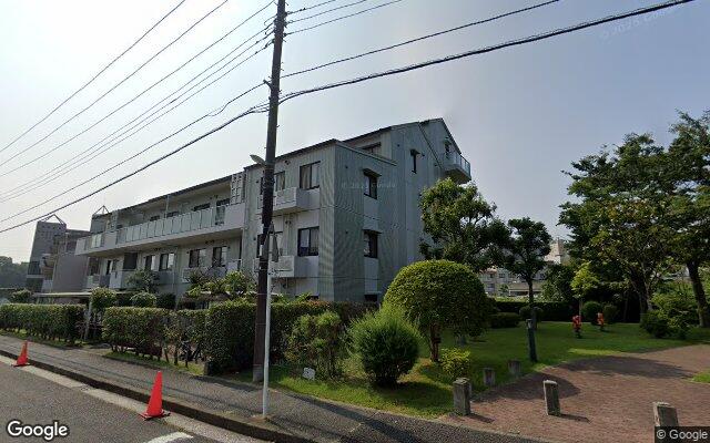 コモア六浦5番館の外観（Googleストリートビュー）