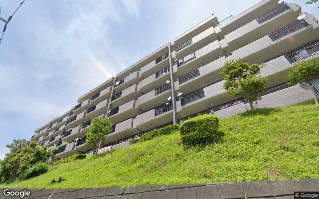 アーバンクレスト横浜上永谷の外観（Googleストリートビュー）