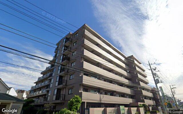 ジュネス溝の口東の外観（Googleストリートビュー）
