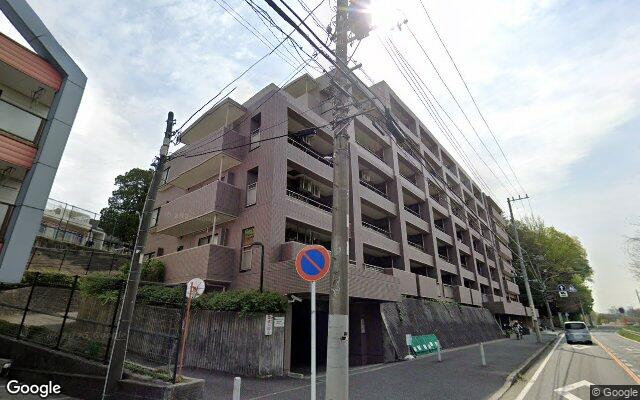 ライオンズガーデン青葉台南の外観（Googleストリートビュー）