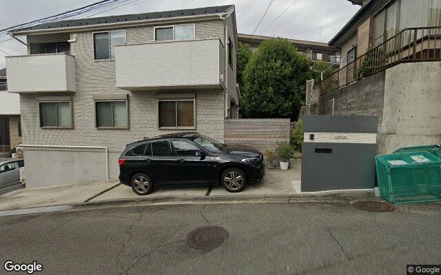 横浜西谷パークホームズの外観（Googleストリートビュー）
