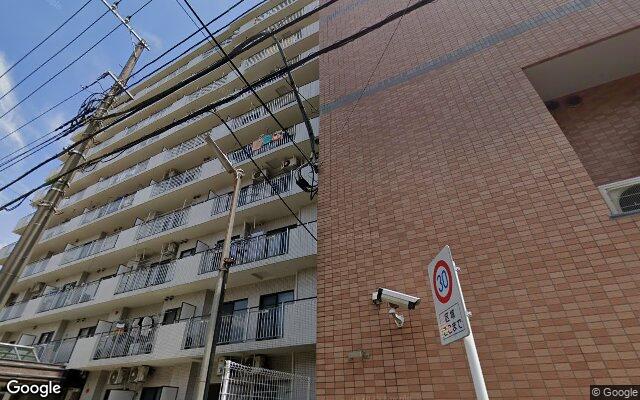 コスモ横浜吉野町の外観（Googleストリートビュー）