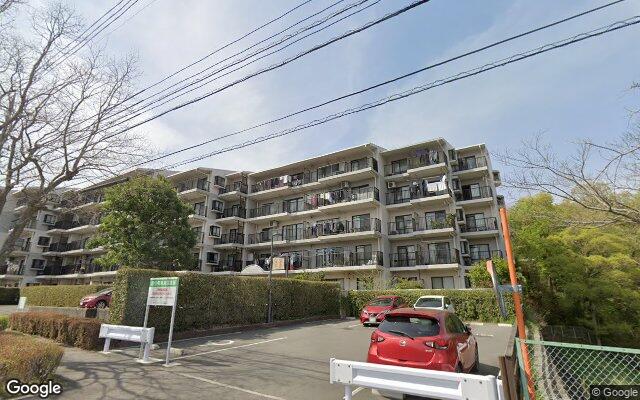 森の里セントラルビューハイツ1号棟の外観（Googleストリートビュー）