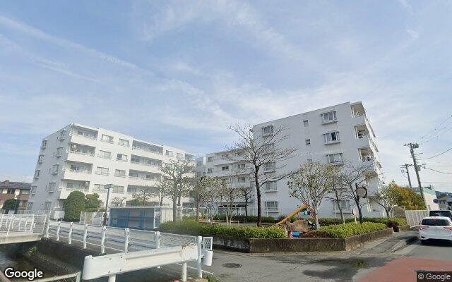 共立第二栢山マンションの外観（Googleストリートビュー）