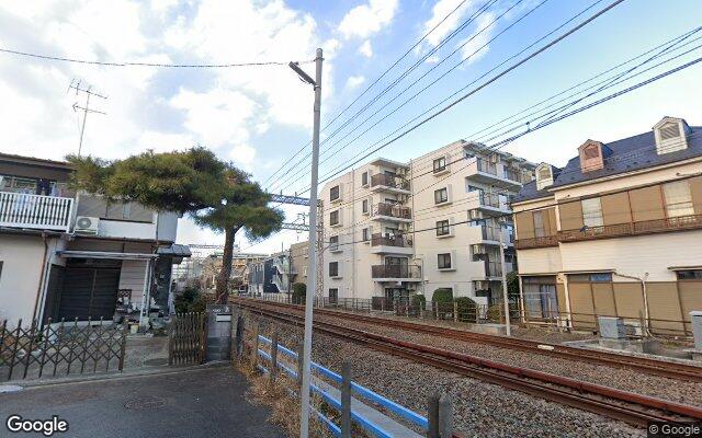 コスモ東林間の外観（Googleストリートビュー）