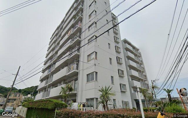 コスモ久里浜の外観（Googleストリートビュー）
