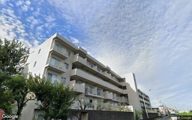 多摩川久地パークハイツの外観（Googleストリートビュー）