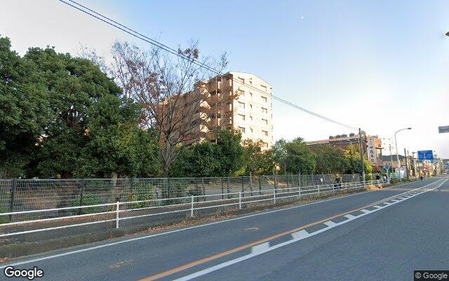 茅ヶ崎グランドハイツB棟の外観（Googleストリートビュー）