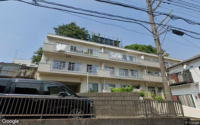衣笠公園マンションの外観（Googleストリートビュー）