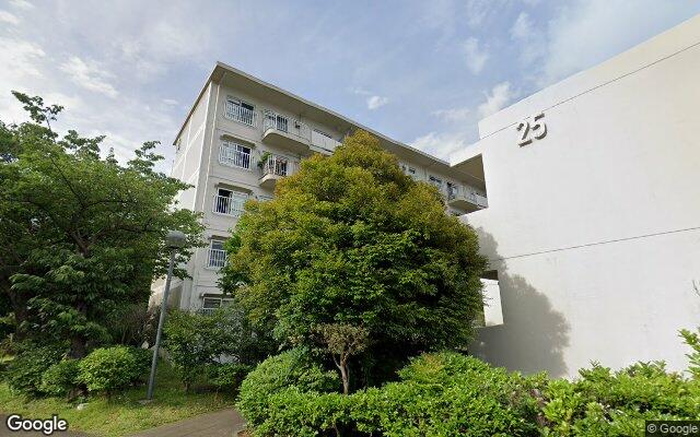 金沢シーサイドタウン富岡住宅14号棟の外観（Googleストリートビュー）