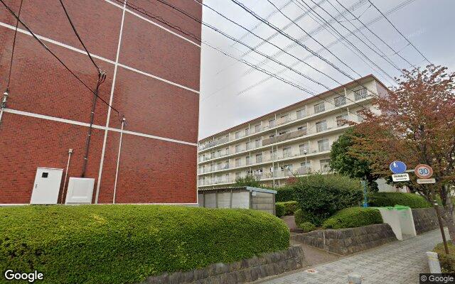 グリーンハイムいずみ野9号棟の外観（Googleストリートビュー）