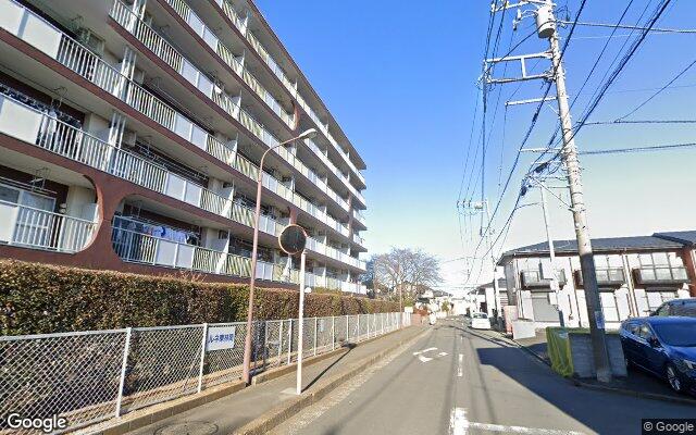 ルネ東林間E棟の外観（Googleストリートビュー）