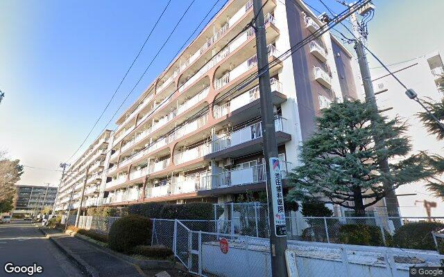 ルネ東林間D棟の外観（Googleストリートビュー）