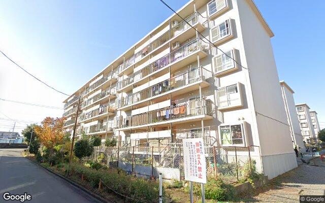 カーサ相模台C棟の外観（Googleストリートビュー）