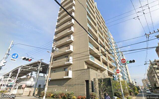 グランクラッセ住之江公園の外観（Googleストリートビュー）