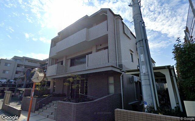 ベリスタ香里ヶ丘の外観（Googleストリートビュー）