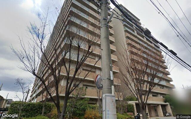 グランマークス久宝寺の外観（Googleストリートビュー）