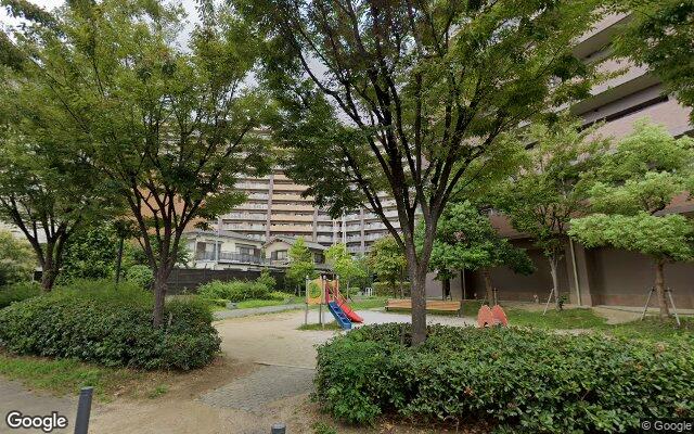 ベリスタ東淀川大桐E棟の外観（Googleストリートビュー）