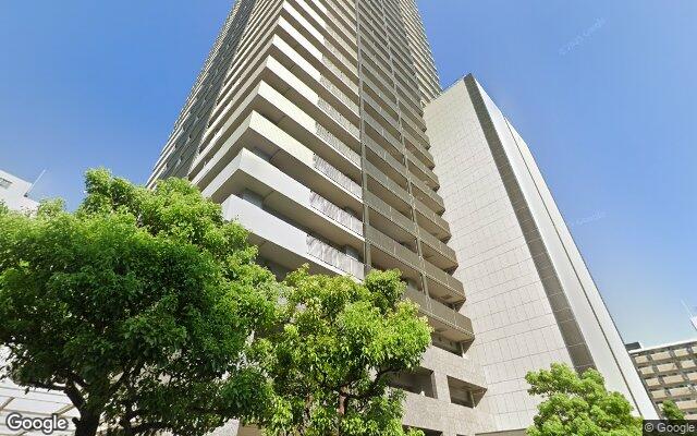 ローレルタワー梅田の外観（Googleストリートビュー）