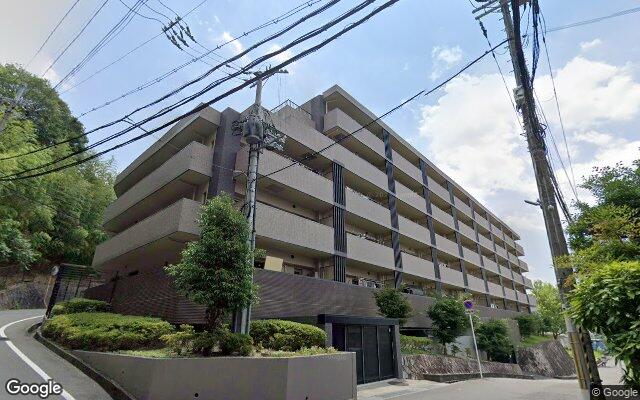 アリスト枚方香里ヶ丘の外観（Googleストリートビュー）