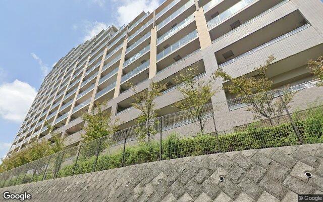 千里ディアヒルズブライトリッジの外観（Googleストリートビュー）