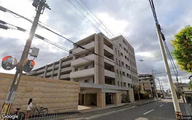 プラウド茨木東宮町の外観（Googleストリートビュー）