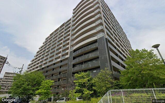 ヒルズシティ枚方公園の外観（Googleストリートビュー）