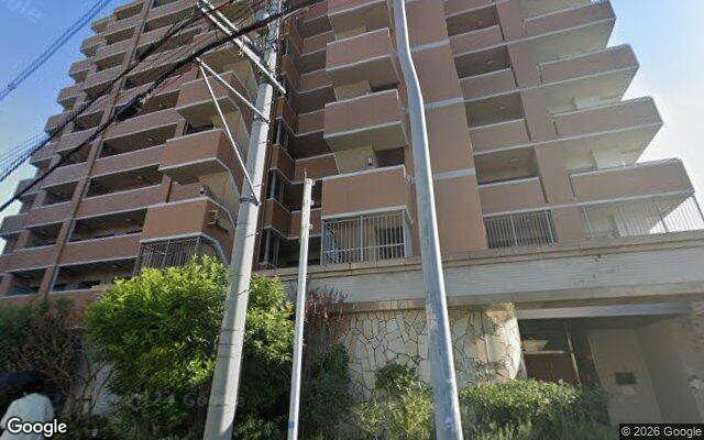 クレスタ富田林グランツィオの外観（Googleストリートビュー）