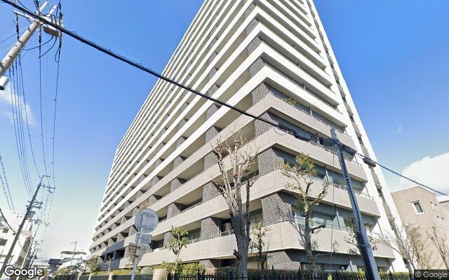 パークスクエア高槻の外観（Googleストリートビュー）