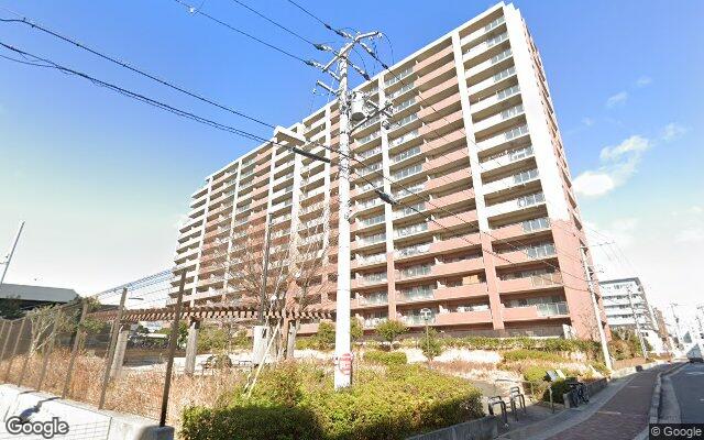 ラセラ高槻ノースコートの外観（Googleストリートビュー）