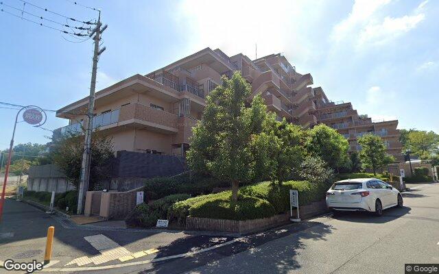 ソフィア泉ヶ丘パークヴェールの外観（Googleストリートビュー）