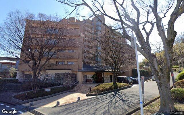 ルネ千里中央の外観（Googleストリートビュー）