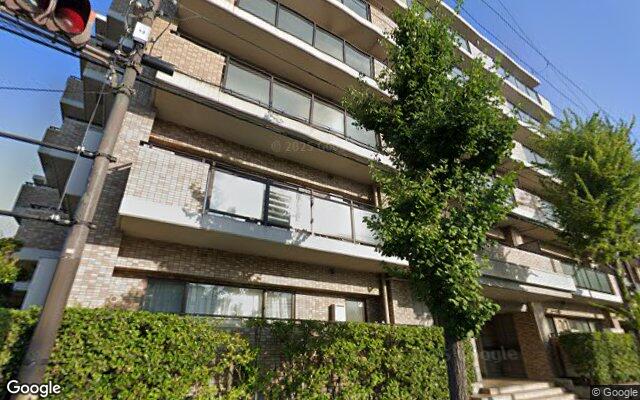 ステイツ豊中西緑丘の外観（Googleストリートビュー）
