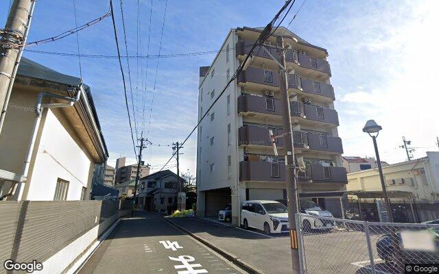 ビーバードルチェ八尾の外観（Googleストリートビュー）