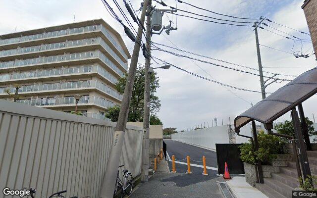 ファミール北大阪リバーサイドB棟の外観（Googleストリートビュー）