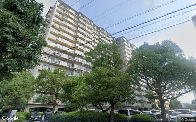 京橋グリーンハイツ3号棟の外観（Googleストリートビュー）