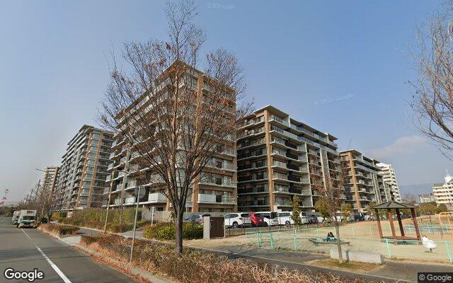 六甲アイランドシティW7レジデンスの外観（Googleストリートビュー）